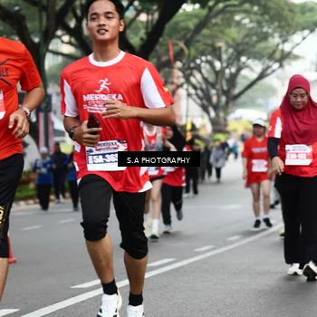 Runner Photo 8083853