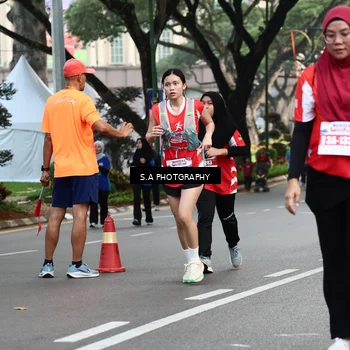 Runner Photo 8083869