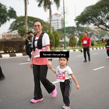 Runner Photo 8083875