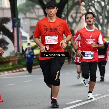 Runner Photo 8083882