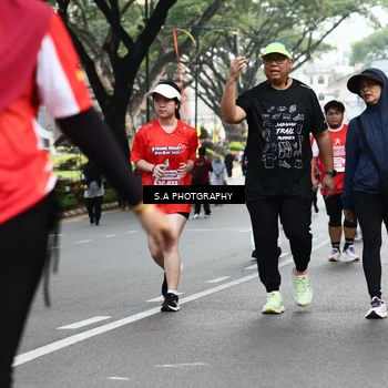 Runner Photo 8083884