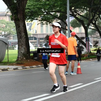 Runner Photo 8083894