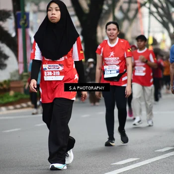 Runner Photo 8083906
