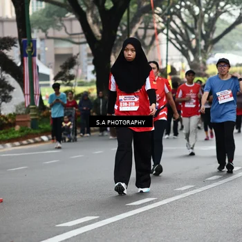 Runner Photo 8083914