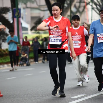 Runner Photo 8083922