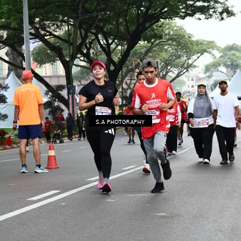 Runner Photo 8083943
