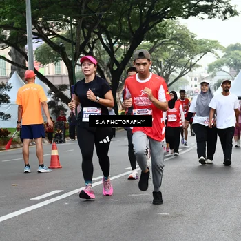 Runner Photo 8083947