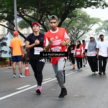 Runner Photo 8083959