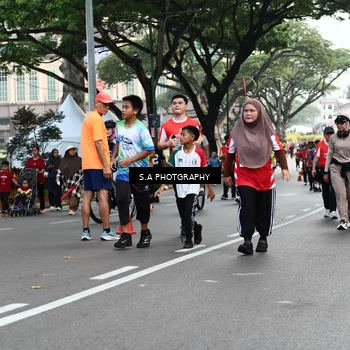 Runner Photo 8084007