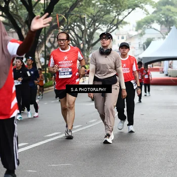Runner Photo 8084008