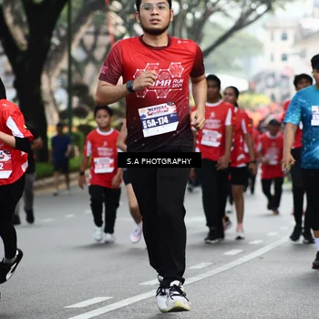 Runner Photo 8084015