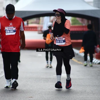Runner Photo 8084024