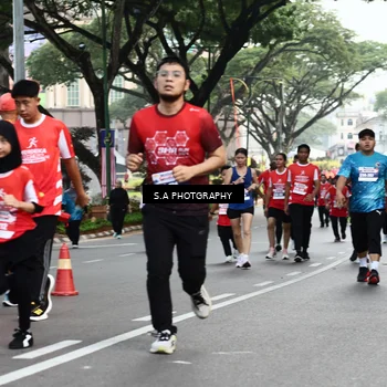 Runner Photo 8084025