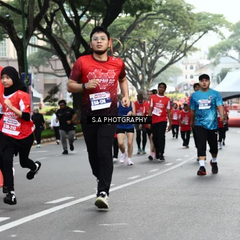Runner Photo 8084028