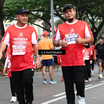 Runner Photo 8084055