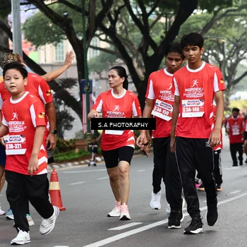 Runner Photo 8084057