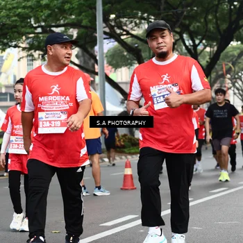 Runner Photo 8084062