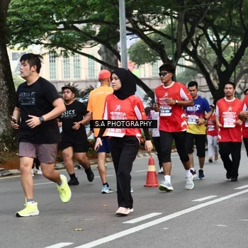 Runner Photo 8084063