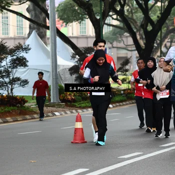 Runner Photo 8084096