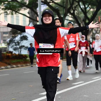 Runner Photo 8084140