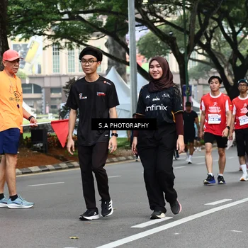 Runner Photo 8084145