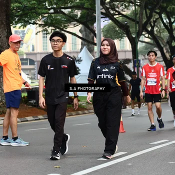 Runner Photo 8084157