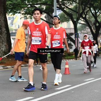 Runner Photo 8084159