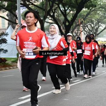 Runner Photo 8084181