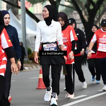 Runner Photo 8084195