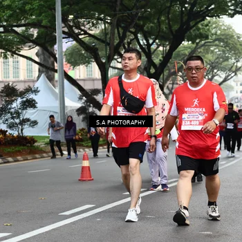 Runner Photo 8084259