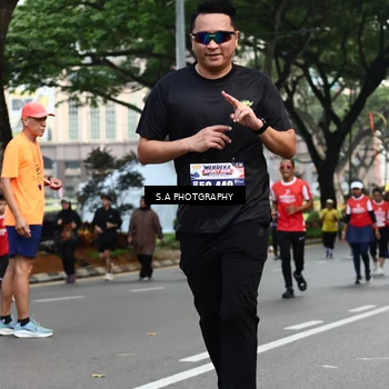 Runner Photo 8084278