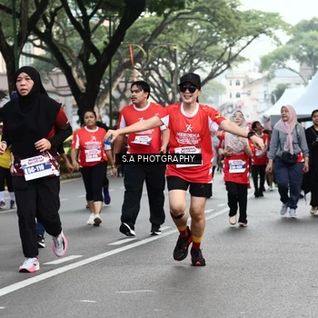 Runner Photo 8084293