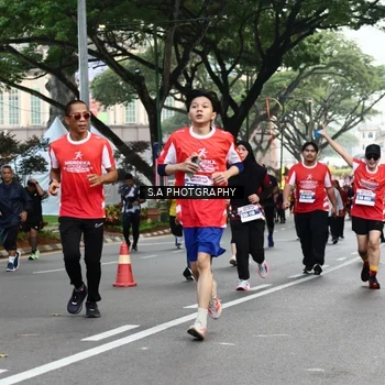 Runner Photo 8084297