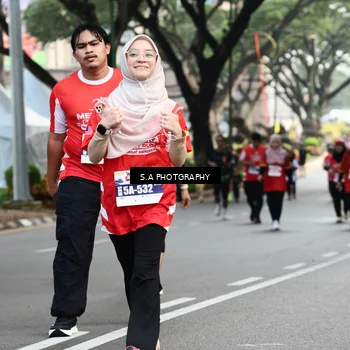Runner Photo 8084316