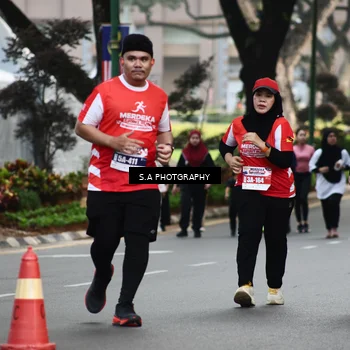 Runner Photo 8084325