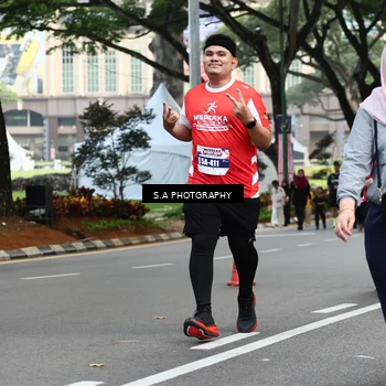 Runner Photo 8084365