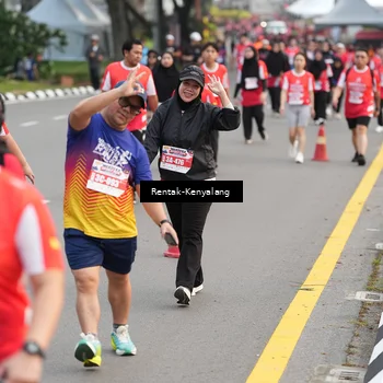 Runner Photo 8084402