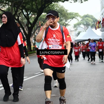 Runner Photo 8084413