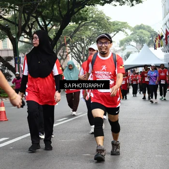 Runner Photo 8084416