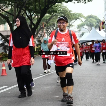 Runner Photo 8084417