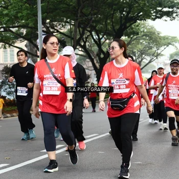 Runner Photo 8084419