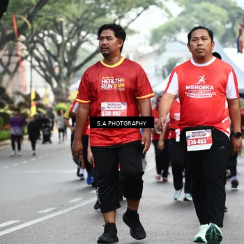 Runner Photo 8084431