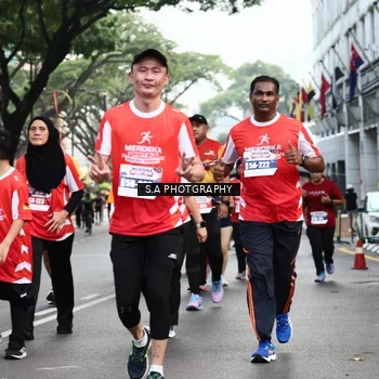 Runner Photo 8084454