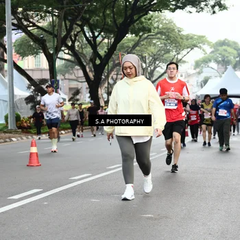 Runner Photo 8084575