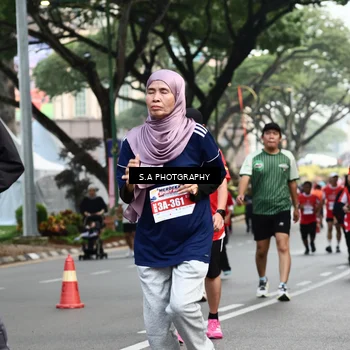 Runner Photo 8084599
