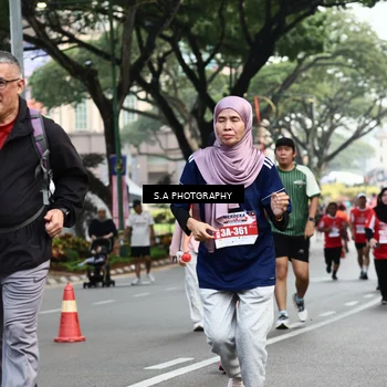 Runner Photo 8084601