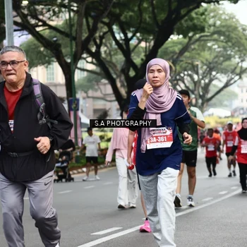 Runner Photo 8084602