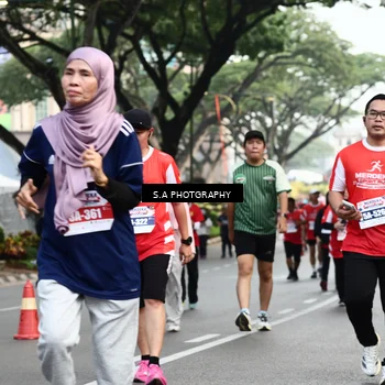 Runner Photo 8084604