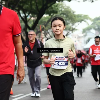 Runner Photo 8084613
