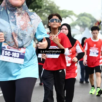 Runner Photo 8084653